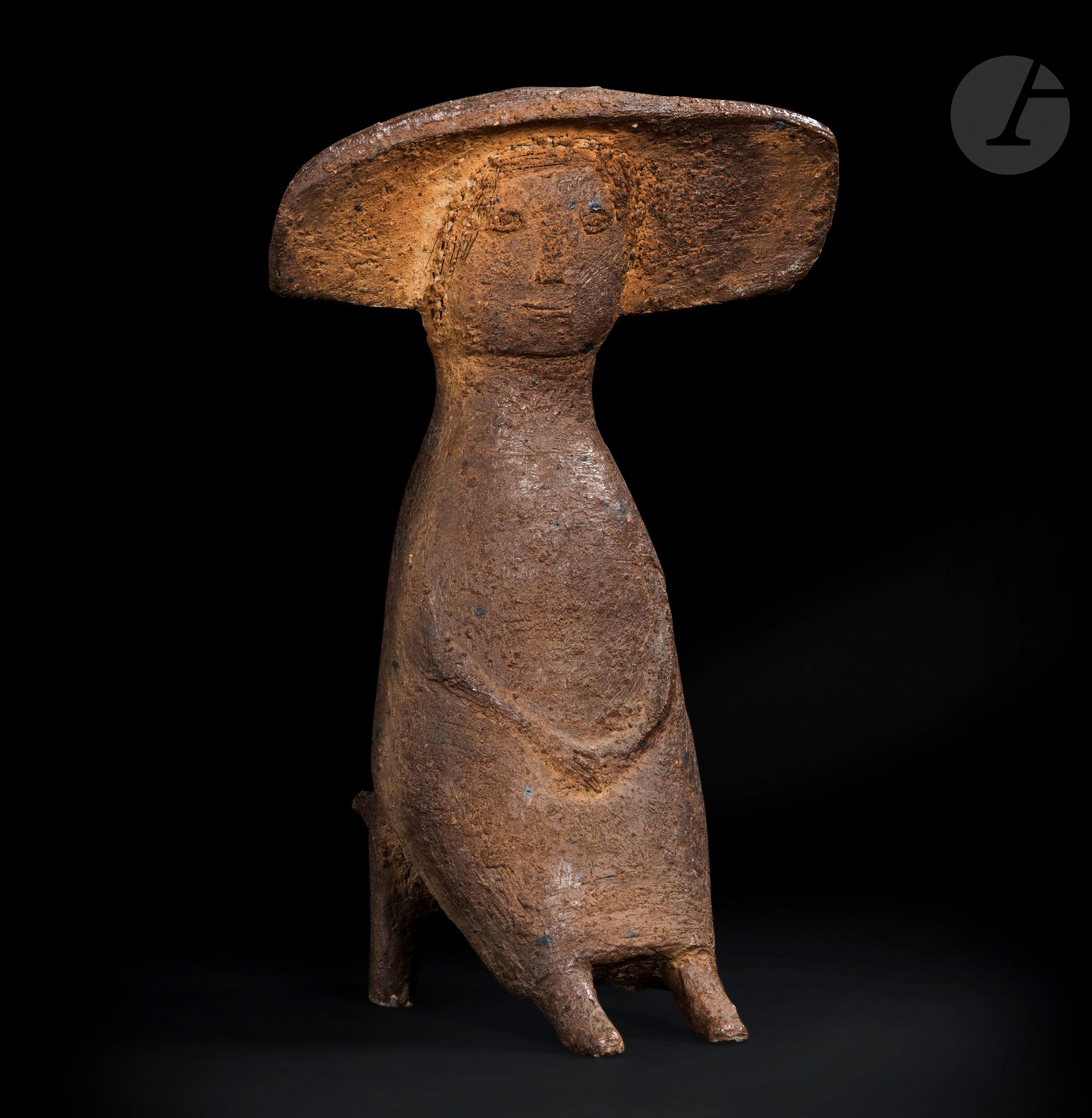 Null JACQUELINE LERAT (1920-2009) - LERAT
COLLECTIONS 戴着大帽子
的女人
, 1962雕塑
。
石器。
背&hellip;