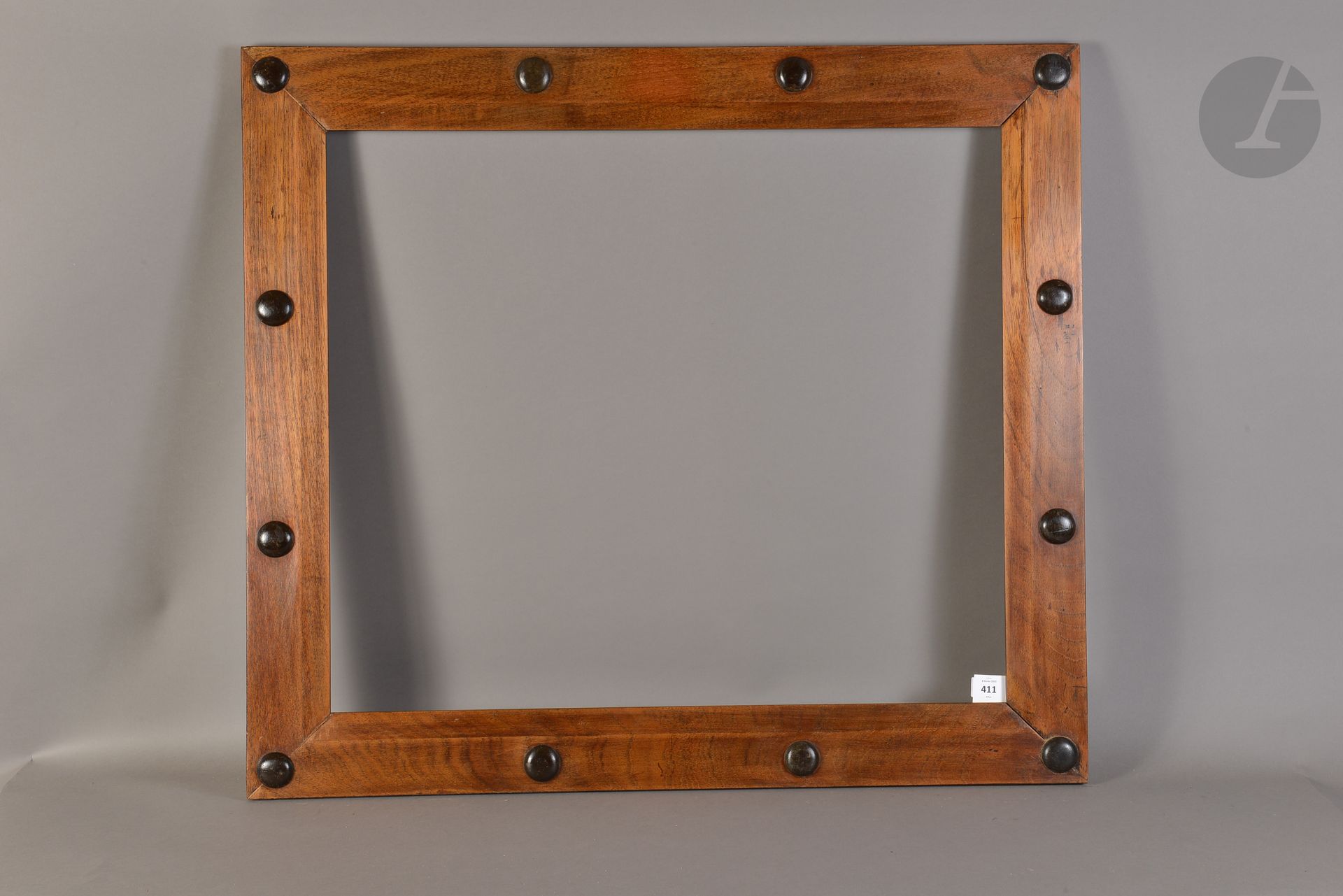 Null Flat frame in stained wood decorated with round pastilles. Circa 1920 (rest&hellip;