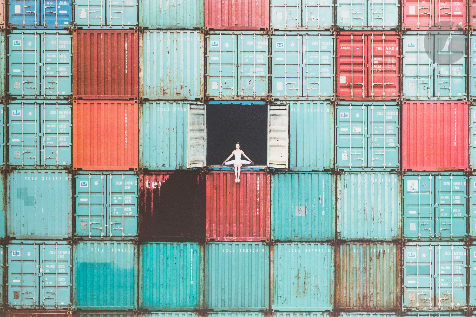 Null JR (1983)
In der Containerwand. Le Havre, 2014.
Fotolithografie auf BFK Riv&hellip;