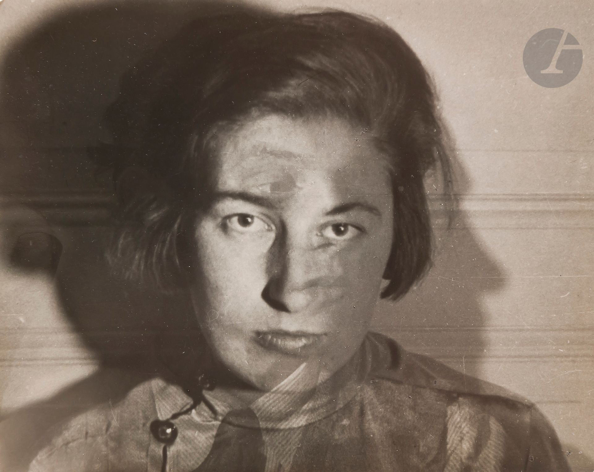 Null Gisèle Freund (1908-2000)
Autoportrait. Double exposition avec Horst, 1933.&hellip;