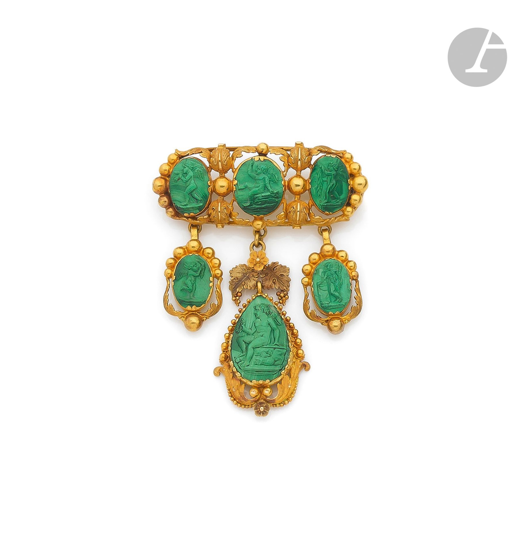 Null 18K (750) gold brooch set with malachite cameos, each carved with a love, h&hellip;