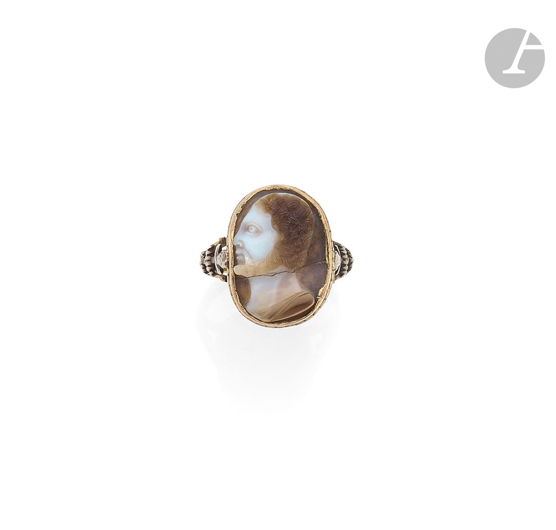 Null 18K (750) gold and silver ring, decorated with a cameo on sardony carved wi&hellip;