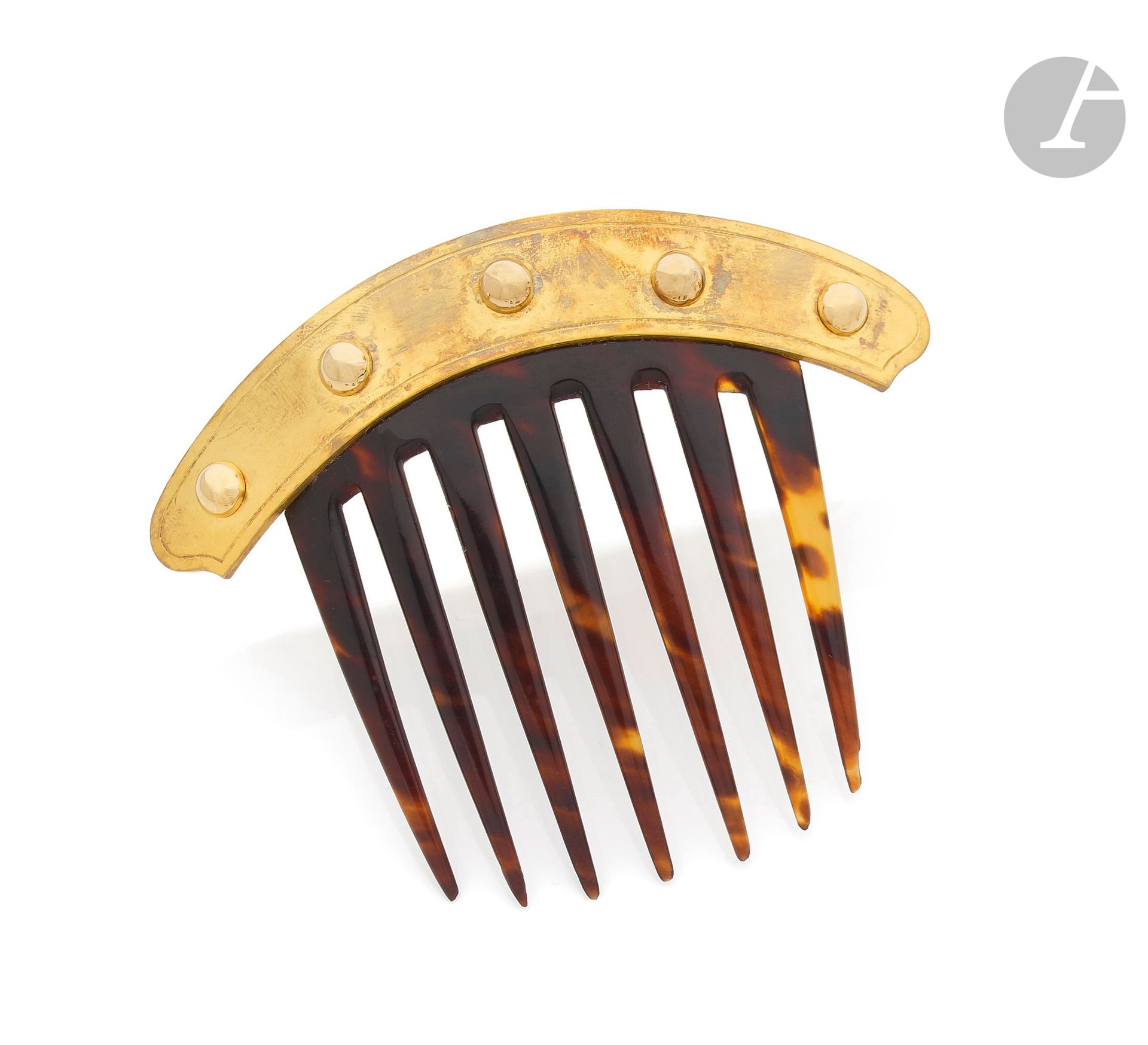 Null Bun comb, the setting in 18K (750) gold with 6 rivets. French work of the e&hellip;