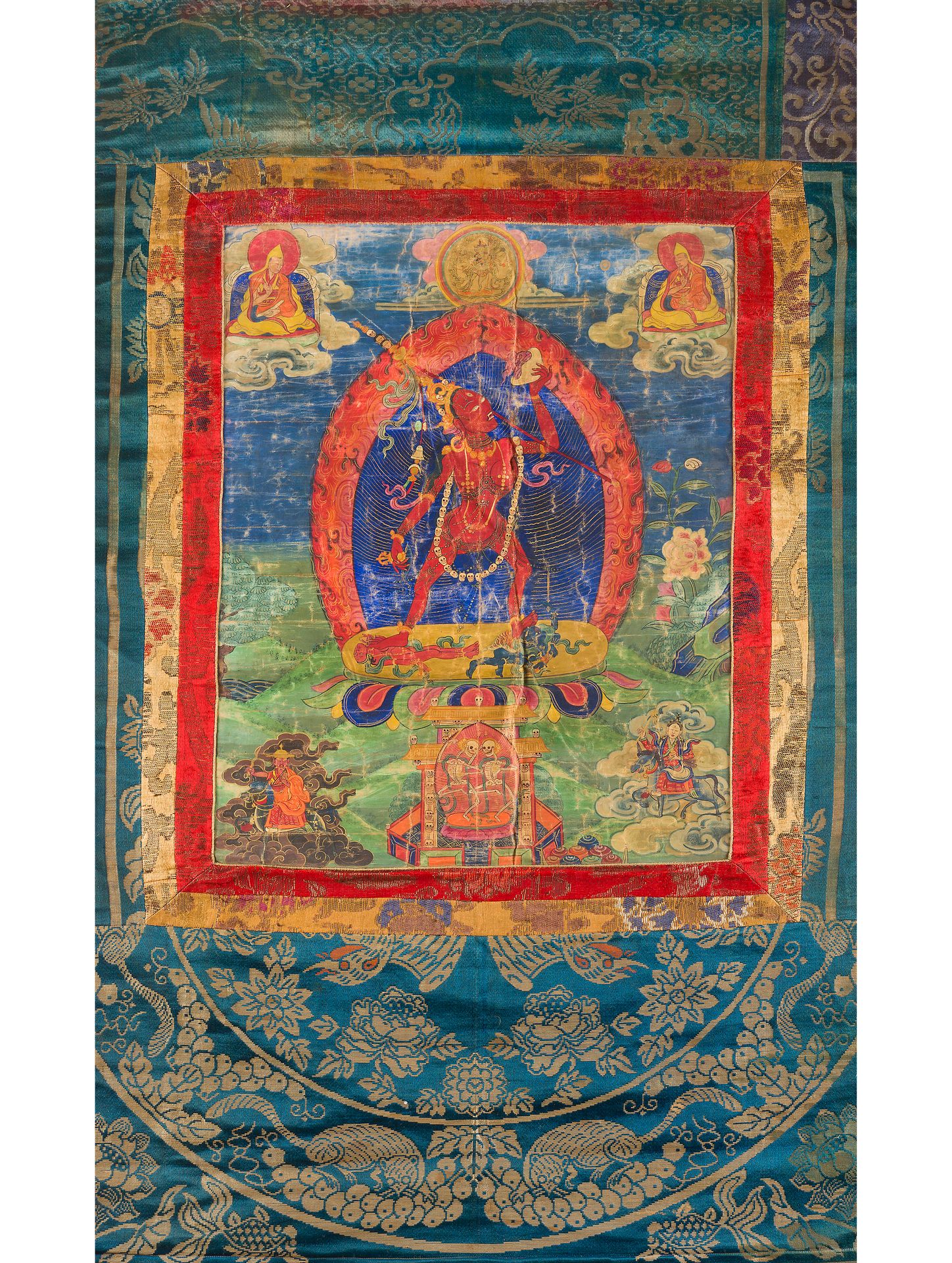 Null Una thangka che rappresenta Vajrayogini.

Tibet, XIX secolo

Tessuto, pigme&hellip;