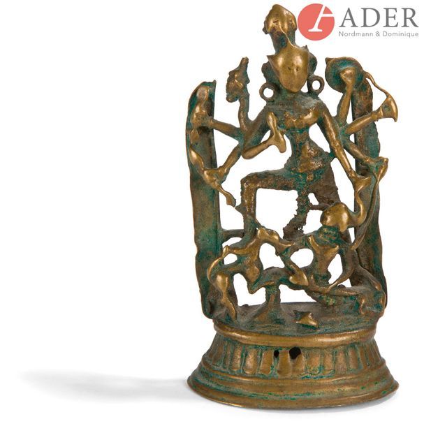Null INDE - XVIe/XVIIe siècle
Petite statuette en laiton de Durga à huit bras te&hellip;