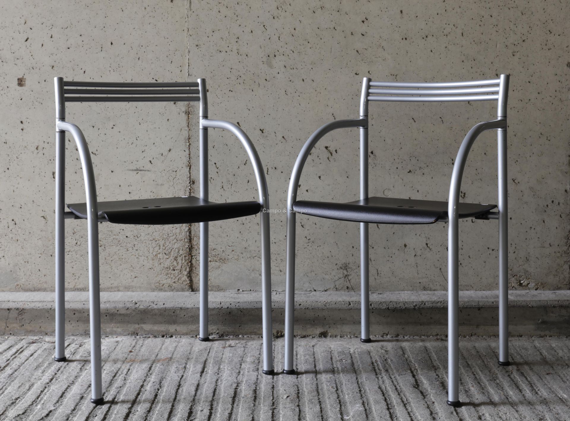 VARIA Paire de chaises ' Francesca Spanish' par Starck Philippe pour Baleri Ital&hellip;