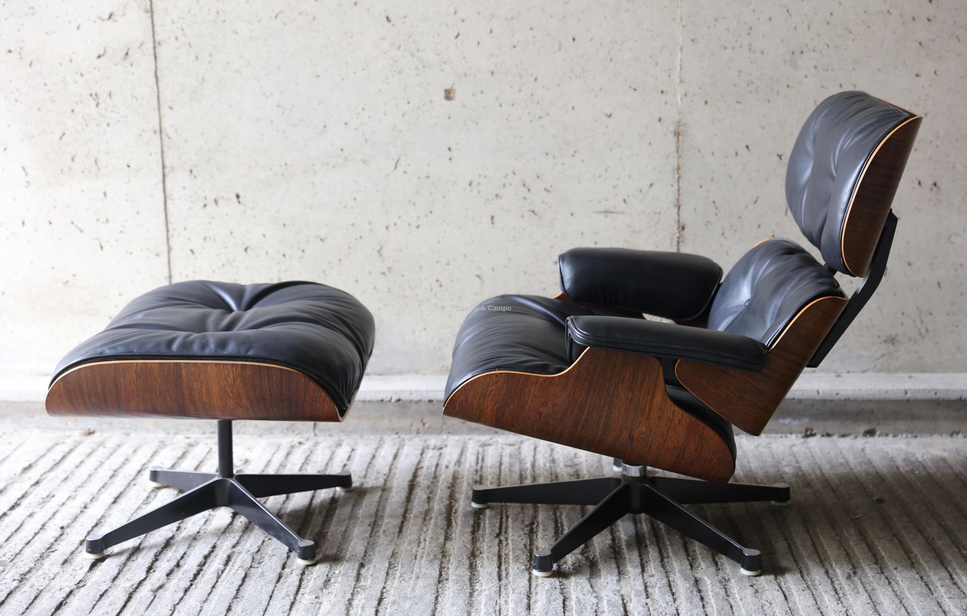VARIA Lounge chair & ottoman par Ray & Charles Eames pour Herman Miller. Palissa&hellip;