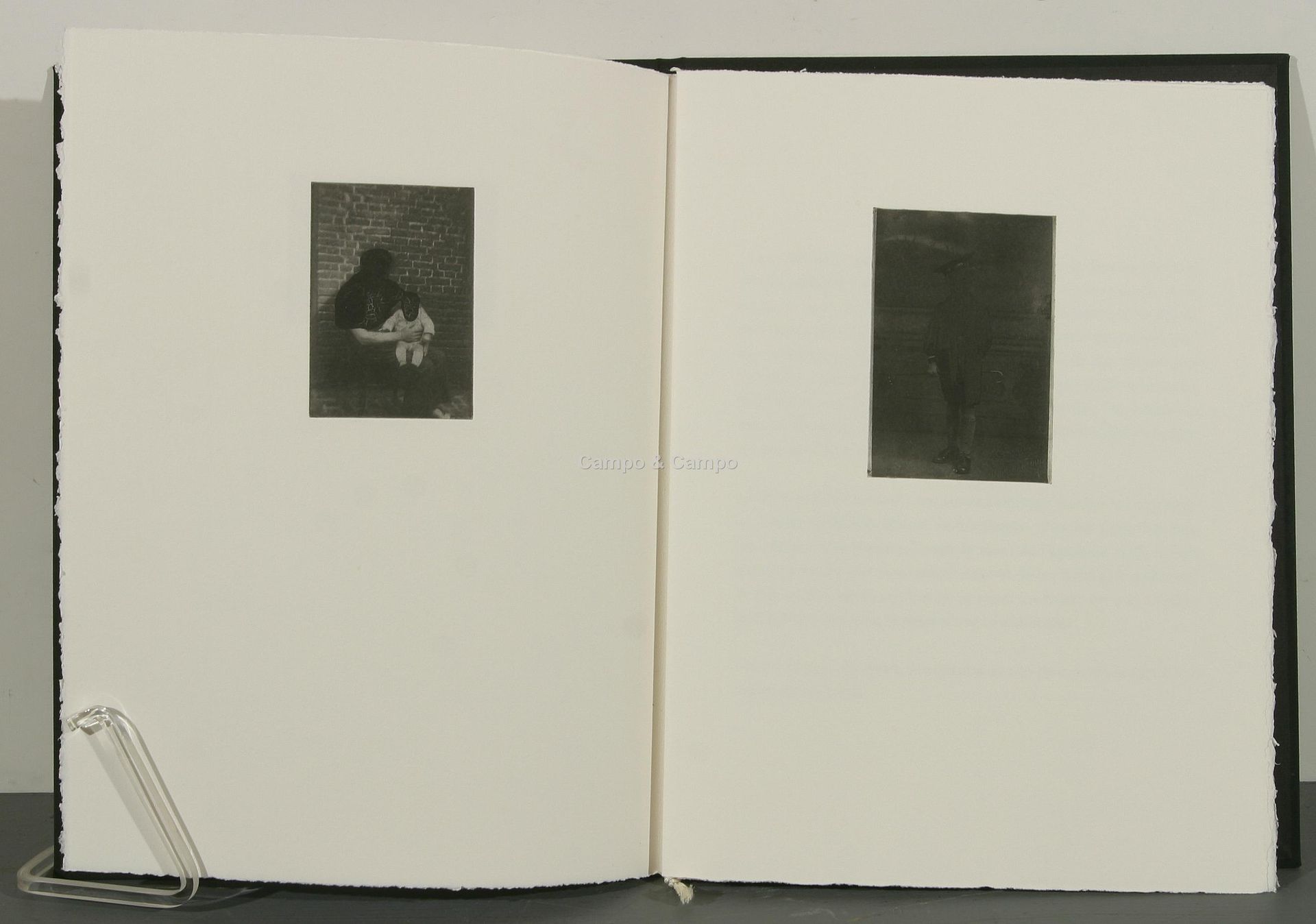 Delrue Ronny 1957 'Lost Memories'. Farde d'art comprenant 7 heliogravures et un &hellip;