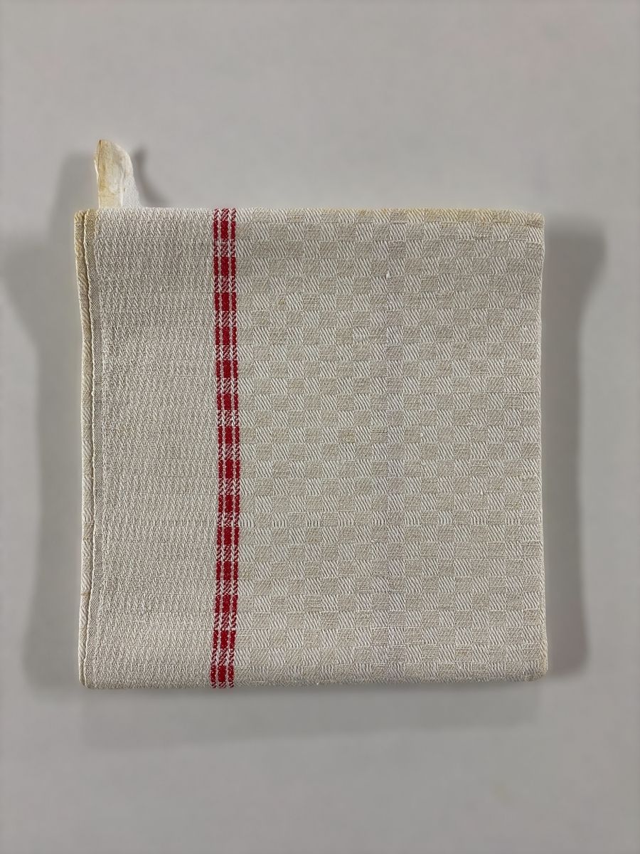 Null 一套6把装饰艺术时期的双色棉质大马士革的小格子和红色条纹的手杖

有领带

79 x 56 cm

TBE (原样)