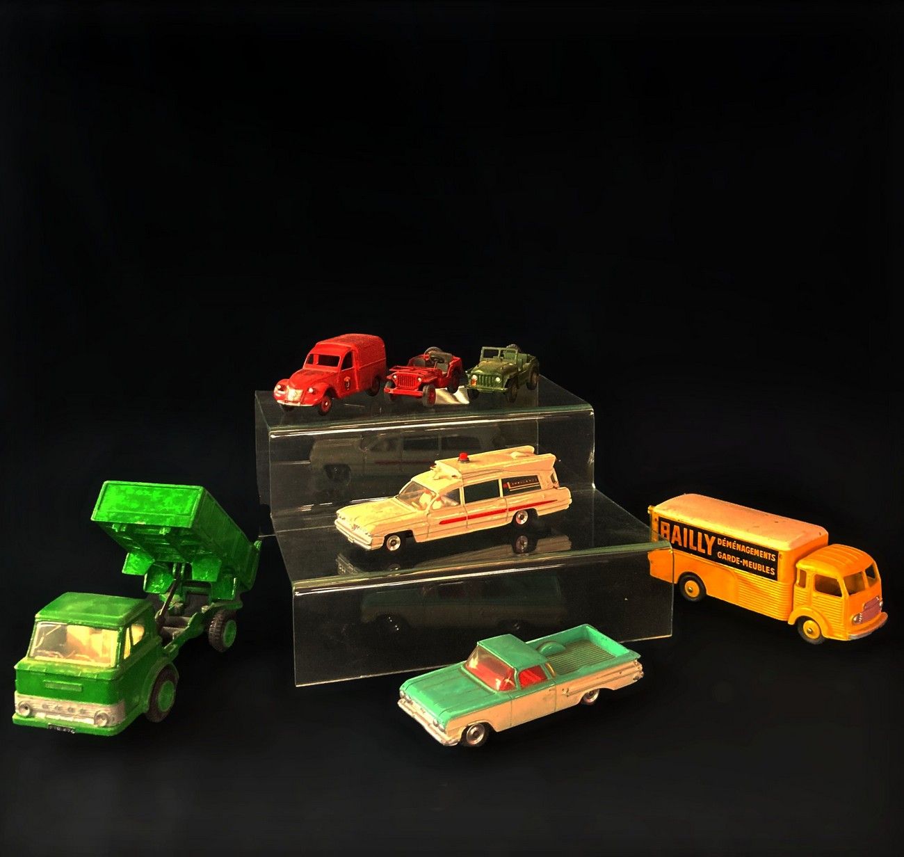 Null DINKY - 7 REDUCED MODELS OF CARS, TRUCKS AND UTILITY VEHICLES including : 
&hellip;