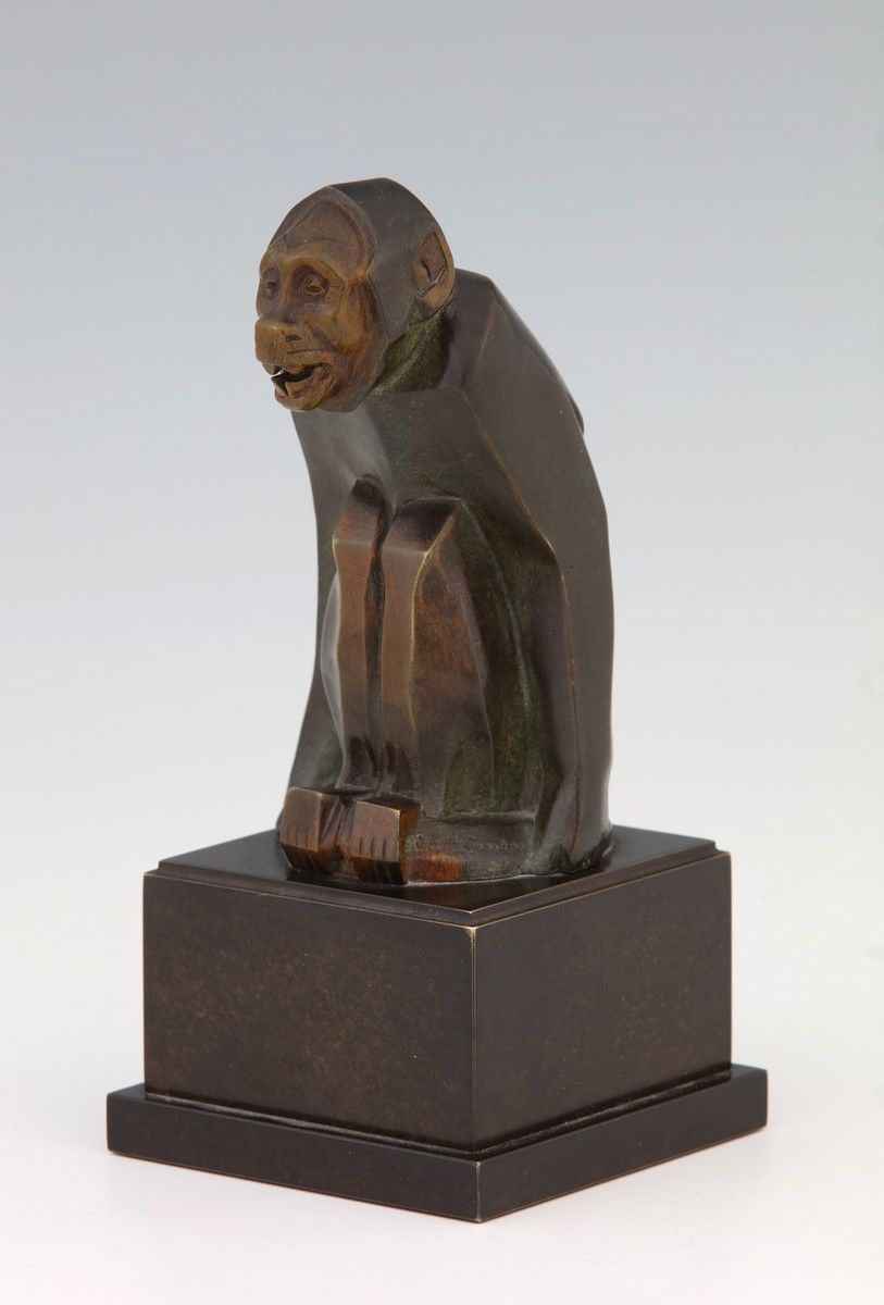Null 爱德华-马塞尔-桑多兹 (1881-1971)
风格化的猴子书架
青铜，有两层铜锈
已签名
铸造厂印章Susse - 巴黎
后来站立的，有青铜底座
H&hellip;