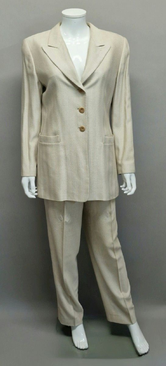 Null ESCADA Margaretha Ley - 羊毛和丝绸沙色长裤外套
外套尺寸40，长裤尺寸38
BE (污渍和磨损)