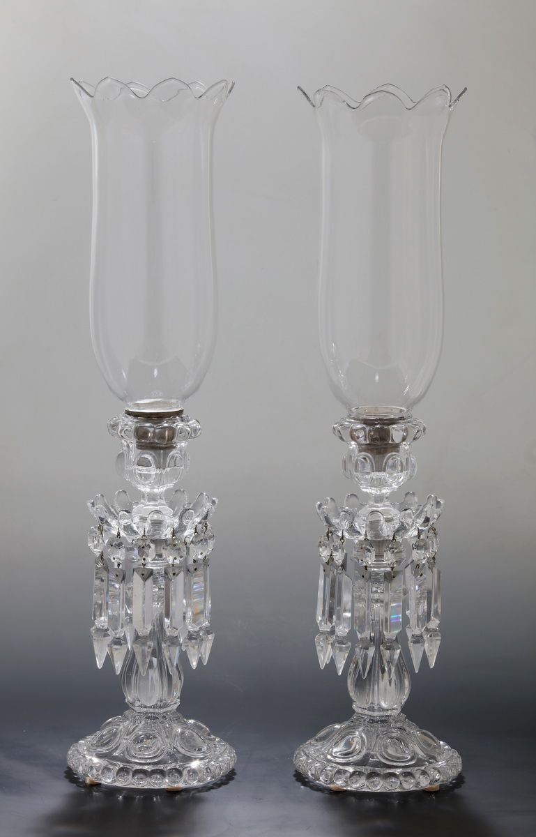 Null BACCARAT - MODELE MEDAILLONS - PAIR OF PHOTOPHORES in molded white crystal &hellip;
