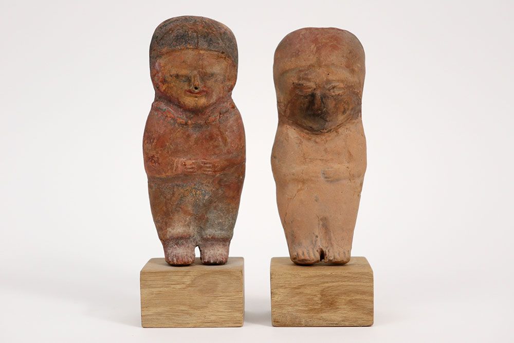 Null EQUADOR - JAMA COAQUE CULTUUR - ca 300 BC - 1400 due sculture, zgn ocarina'&hellip;