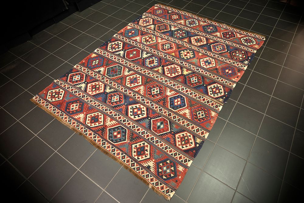 Null Antieke Shirvan - kilim en laine sur laine avec motifs et couleurs classiqu&hellip;
