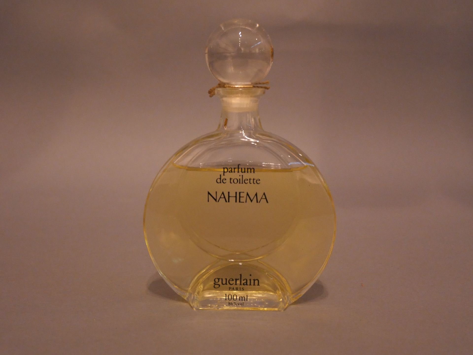 Null GUERLAIN « Nahéma » Flacon en verre parfum de toilette d’origine, contenanc&hellip;