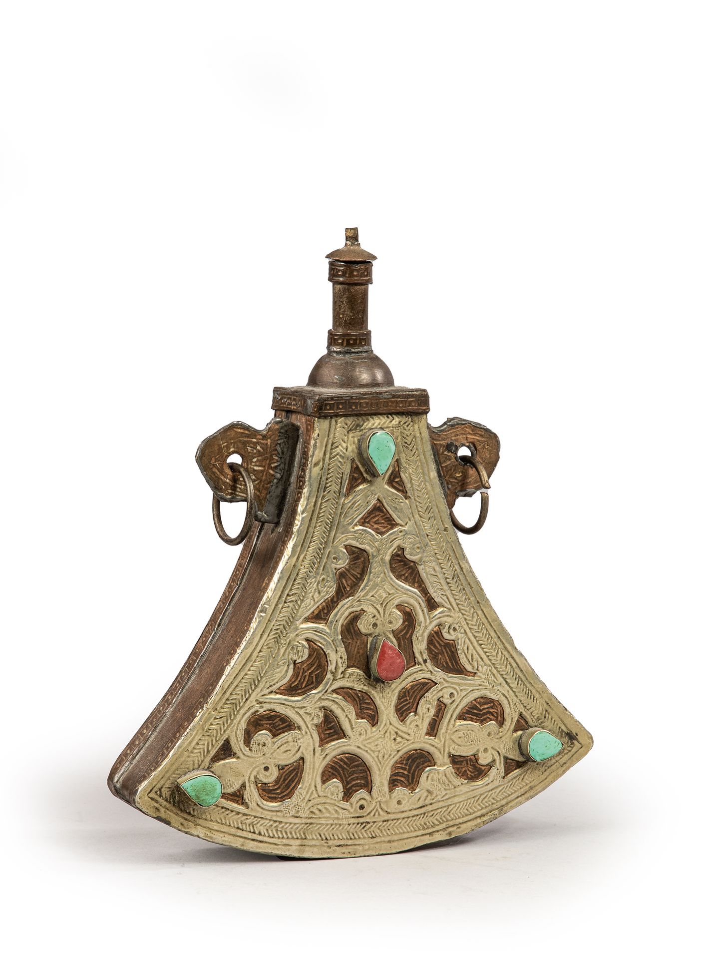 Null 
镶嵌有石头的金属粉壶。

尼泊尔 19世纪末

H.17厘米