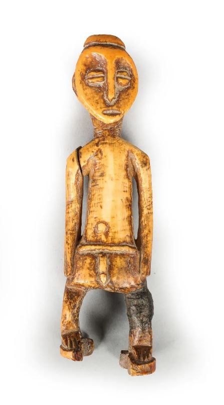 Null RDC (ZAIRE) LEGA - Magnifique statuette en ivoire


H 13,3 cm


Provenance &hellip;