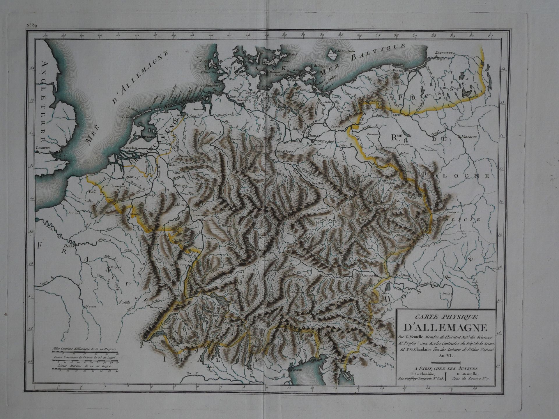 Null G.MENTELLE



Carte physique montre les montagnes et relief en Allemagne, l&hellip;
