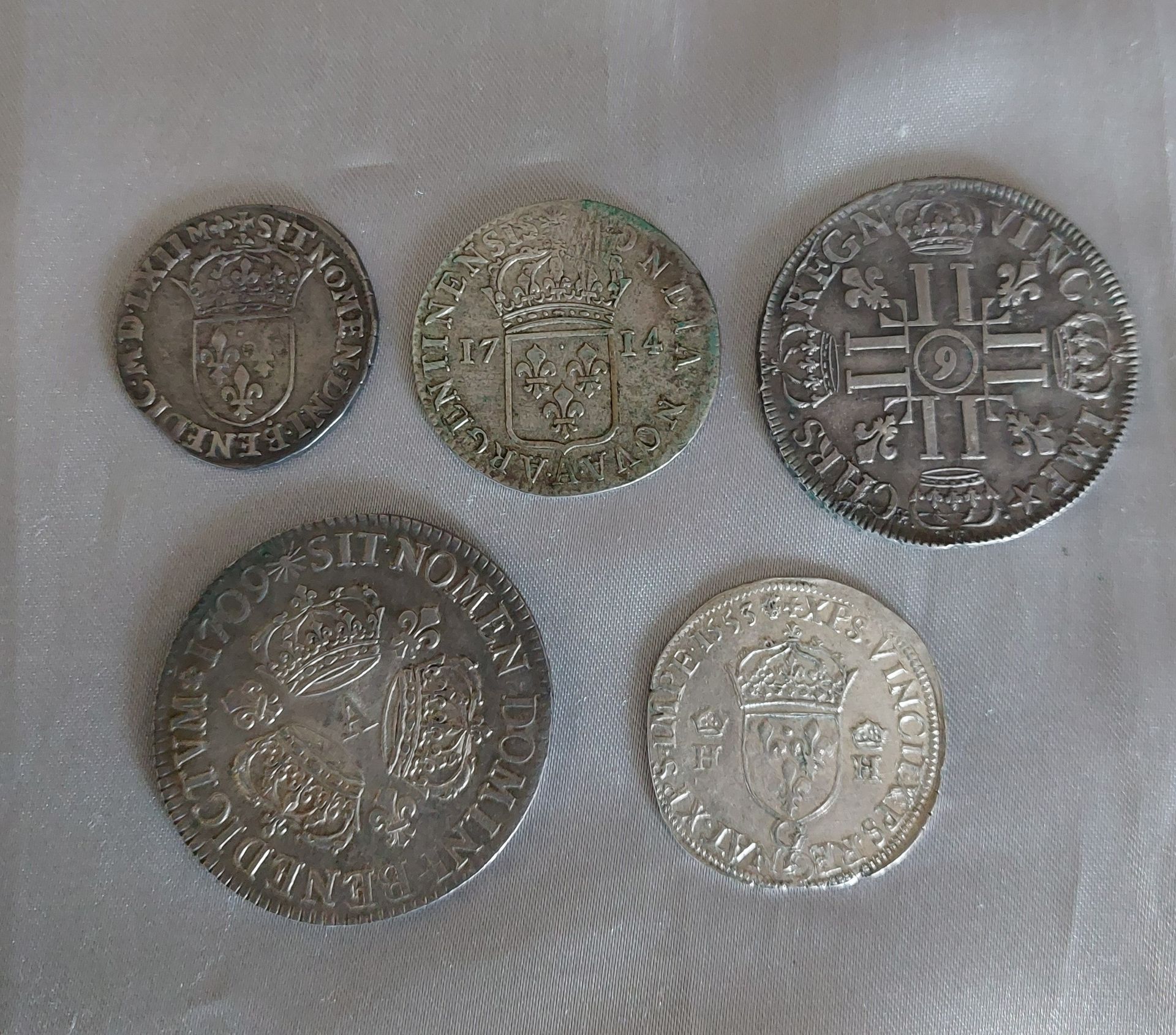 Null Lotto di monete d'argento, composto da :_x000D_
- Carlo IX testone d'argent&hellip;