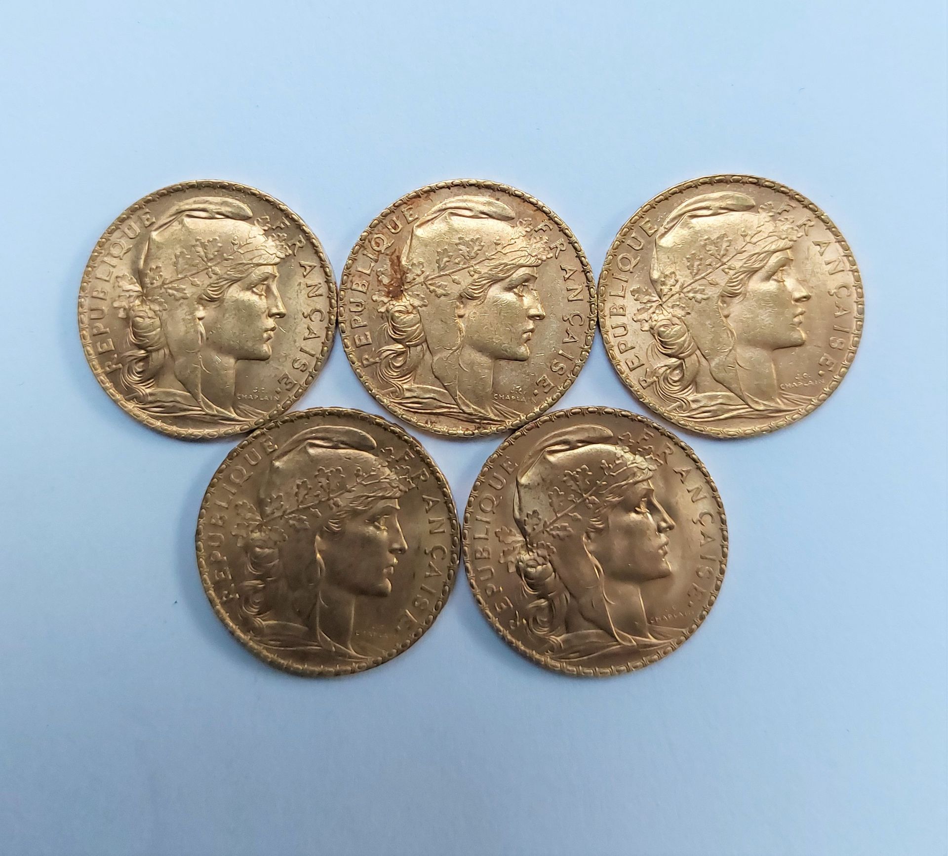 Null 一批5个20法郎的硬币，共和国，1901, 1904, 1907, 1908, 1911年。
重量：32,30克_x000D_。