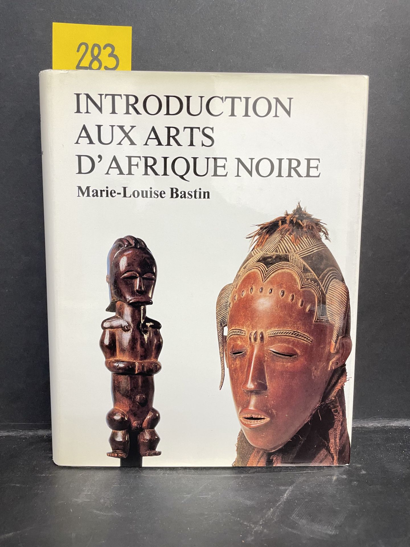 BASTIN (M.-L.). Introduction aux arts d'Afrique noire. Arnouville, Arts d'Afriqu&hellip;