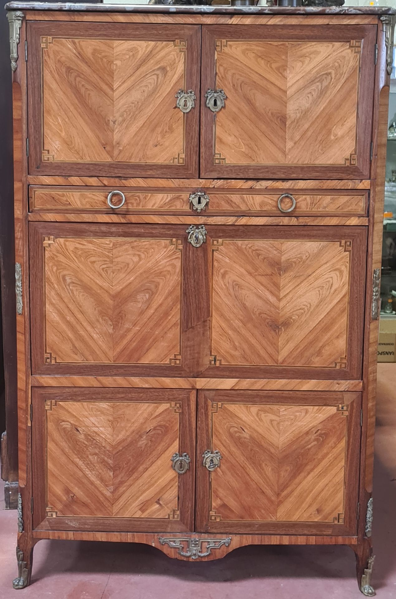 Null A butterfly wing rosewood veneered straight cabinet with Greek fillet frame&hellip;
