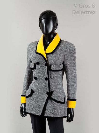 CHANEL Boutique par Karl Lagerfeld - Collection Automne/Hiver 1990-1991 Veste en...