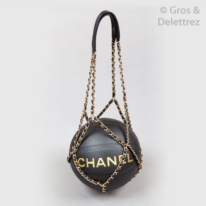 CHANEL par Karl Lagerfeld - Métiers d’Art Pre-Fall 2019 - Collection «?Paris - New...