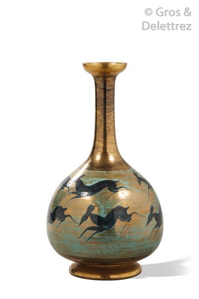 Jean MAYODON (1893-1967) Vase balustre sur piédouche à col resserré en céramique...