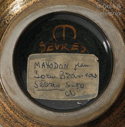 Jean MAYODON (1893-1967) Vase balustre sur piédouche à col resserré en céramique...