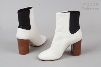 null RAG & BONE

Paire de chelsea boots en veau blanc, empiècements stretch noirs,...