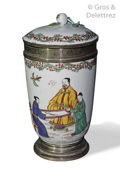 Porcelain ointment jar with polychrome decoration...