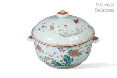 China, Compagnie des Indes Soup tureen round...