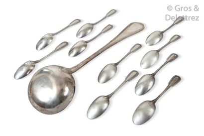 Set of ten silver teaspoons, gadroon model...