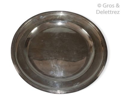 Round plain silver dish with net moulding....