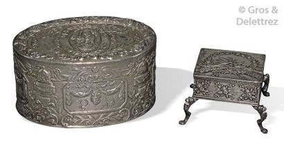 null Important oval candy box with embossed decoration of flowered branches, covered...