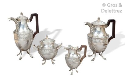Silver tea and coffee set comprenant : teapot,...