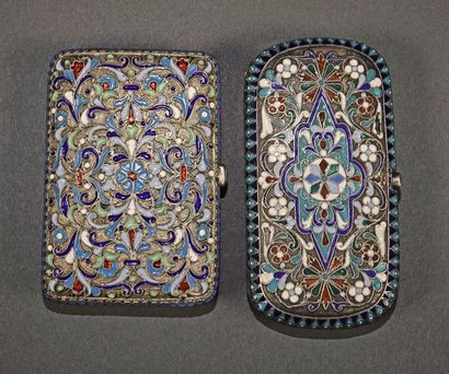 Two cigarette cases in silver, vermeil and...