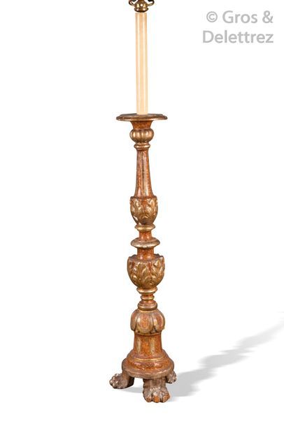 null Candlestick picnic in carved wood, lacquered in imitation marble and silver...
