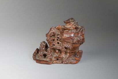 null Chine, XIXe siècle

Godet de peintre en bambou finement sculpté de trois lettrés...