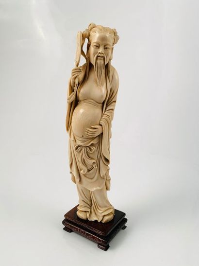 Chine, vers 1930 
Statuette en ivoire, représentant...