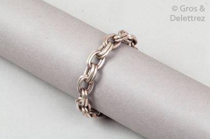 HERMES Paris Bracelet silver chain 925 thousandths with double links, one with string...