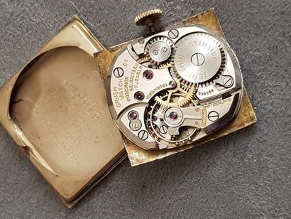 null GRUEN curvex vers 1950

Montre goldfilled, bracelet cuir, mouvement mécanique...