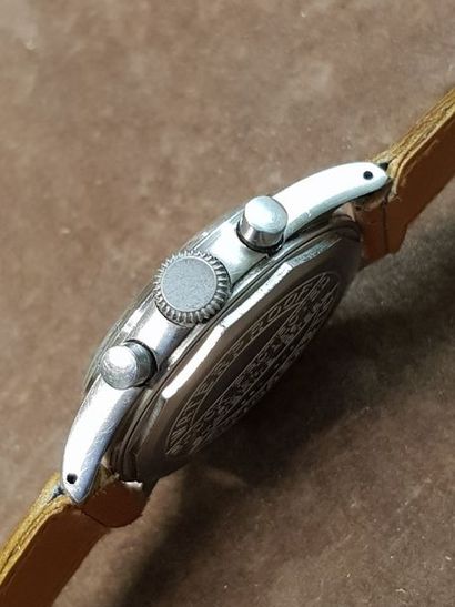 null MULCO vers 1930/40

Montre acier de fabrication suisse, bracelet cuir, fonction...