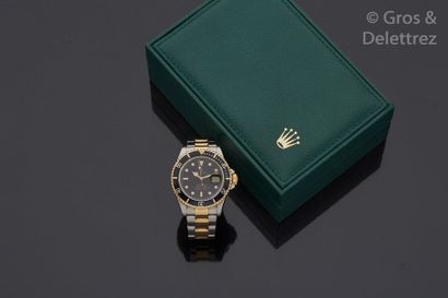 null ROLEX

SUBMARINER Ref 16803 Rare et belle montre bracelet de plongée en or et...