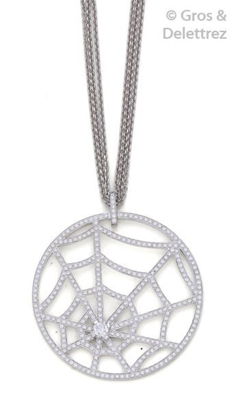 CHAUMET " Attrape me if you aimes  me aimes " - White gold pendant necklace, adorned...
