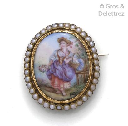 null Yellow gold brooch, adorned with a painted miniature decorated with a bucolic...