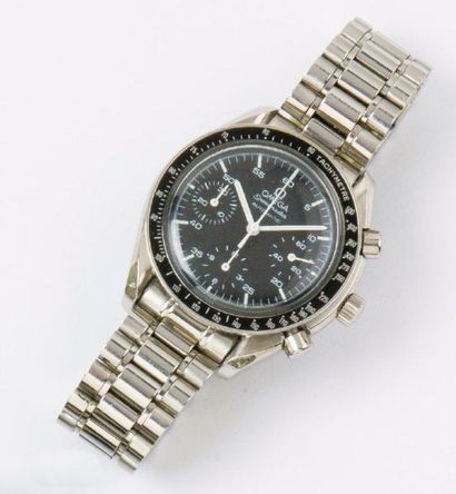 OMEGA « Speedmaster 38 mm » - Bracelet montre chronographe en acier, cadran noir,...