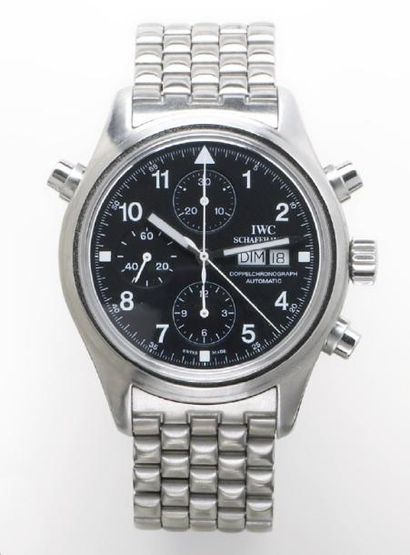 INTERNATIONAL WATCH & CO Bracelet montre chronographe en acier. Cadran noir à trois...